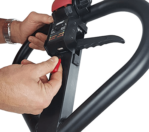 PowerPallet 2000 smart technology with USB port